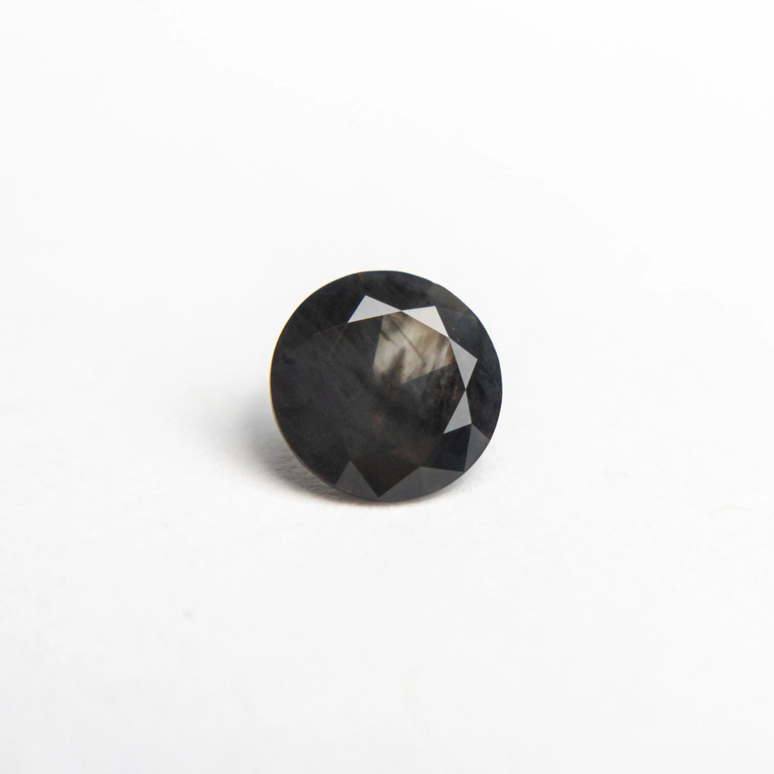 0.67ct 5.48x5.45x3.16mm Round Brilliant Sapphire 22099-04