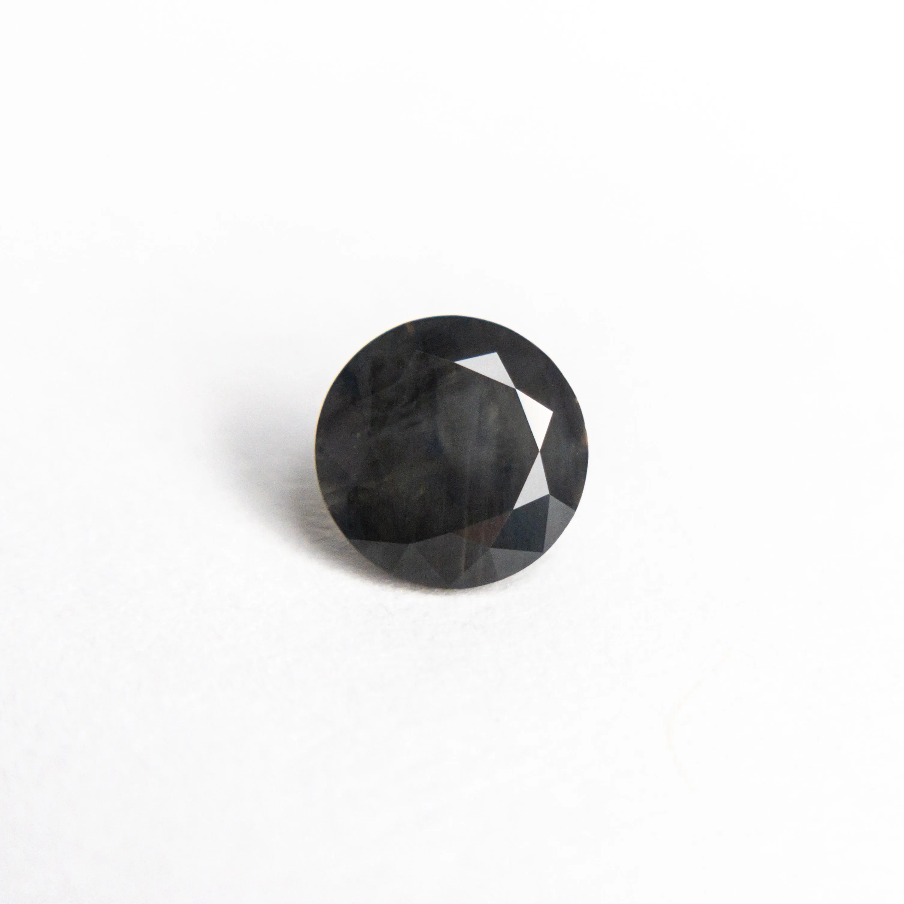 0.67ct 5.48x5.45x3.16mm Round Brilliant Sapphire 22099-04