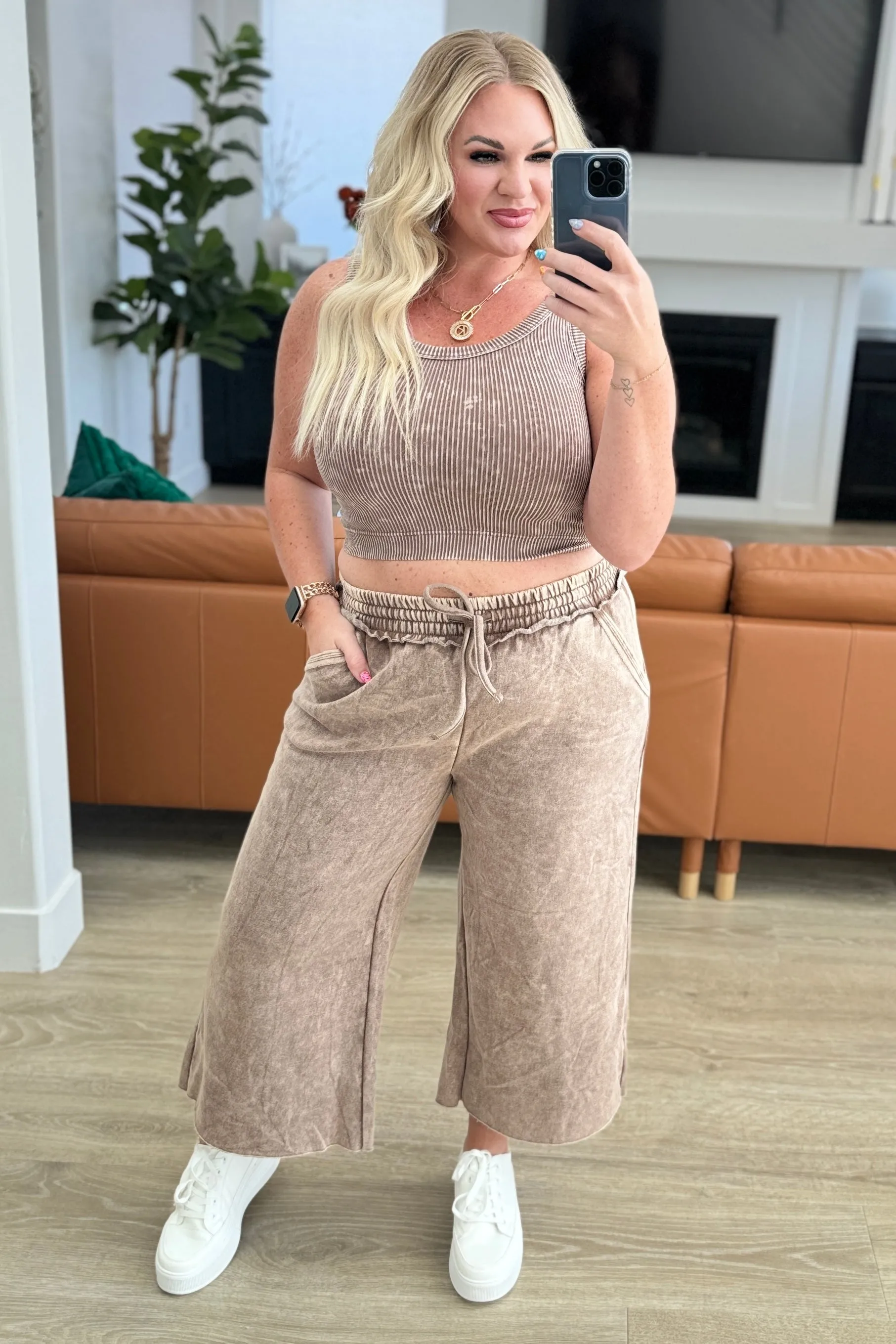 Acid Wash Wide Leg Sweatpants in Mocha