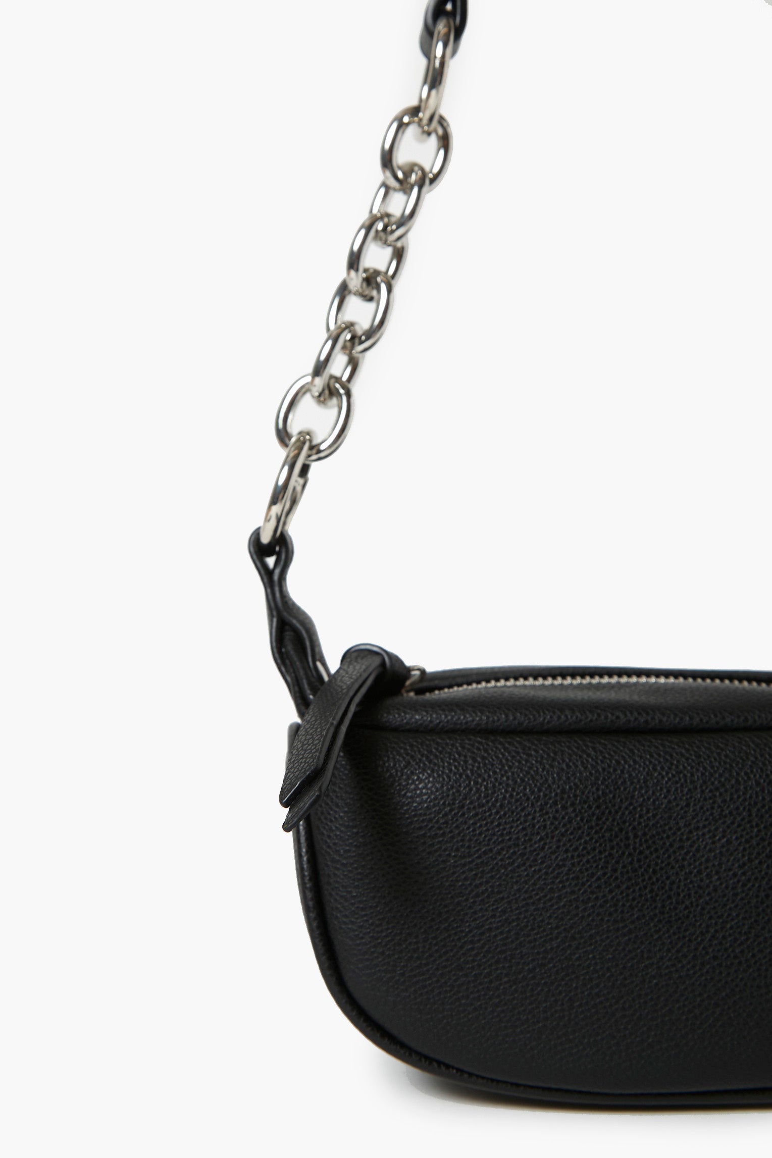 Chain Shoulder Baguette Bag