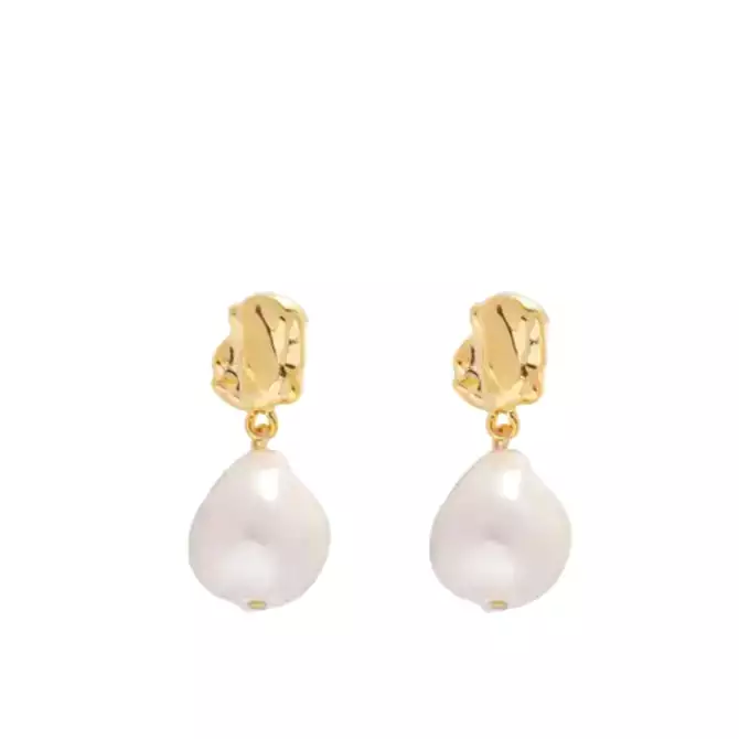 Naturally Stunning Pearl Drop Earrings