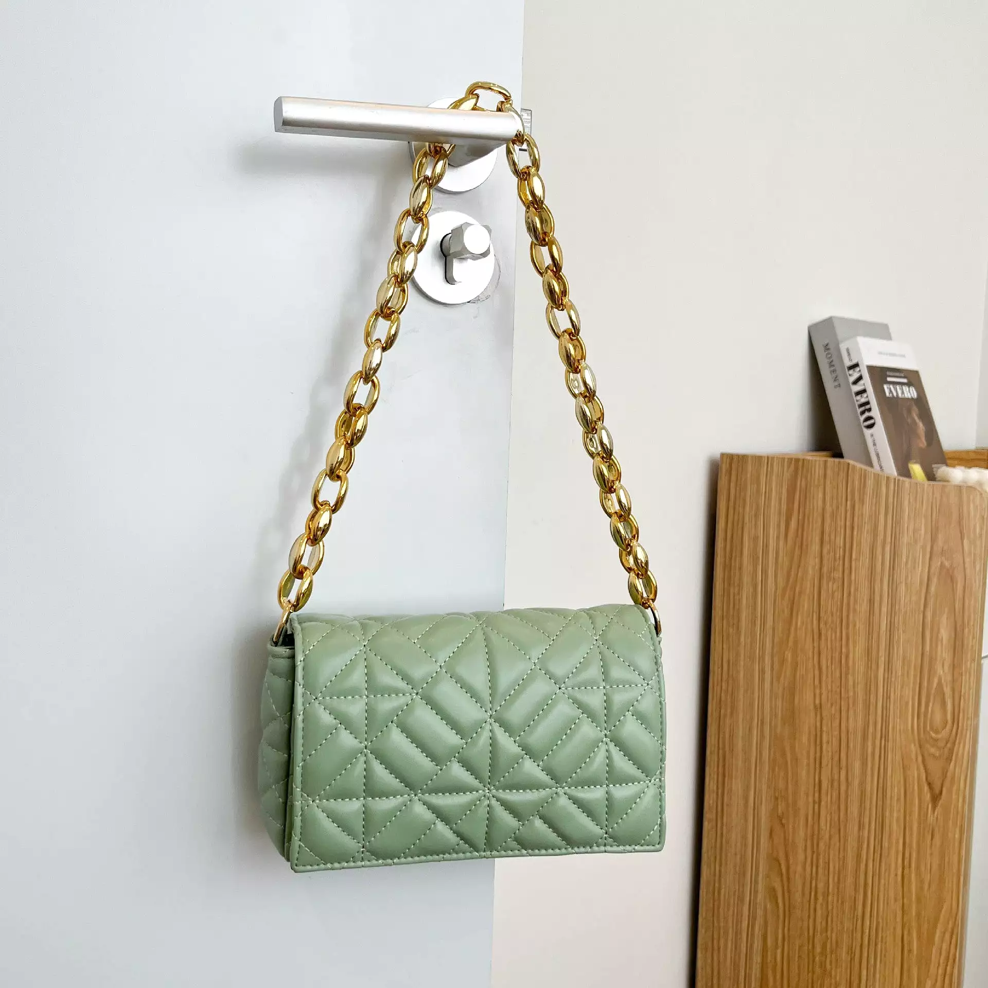 Solid Color Simple Thick Chain Women's Bag