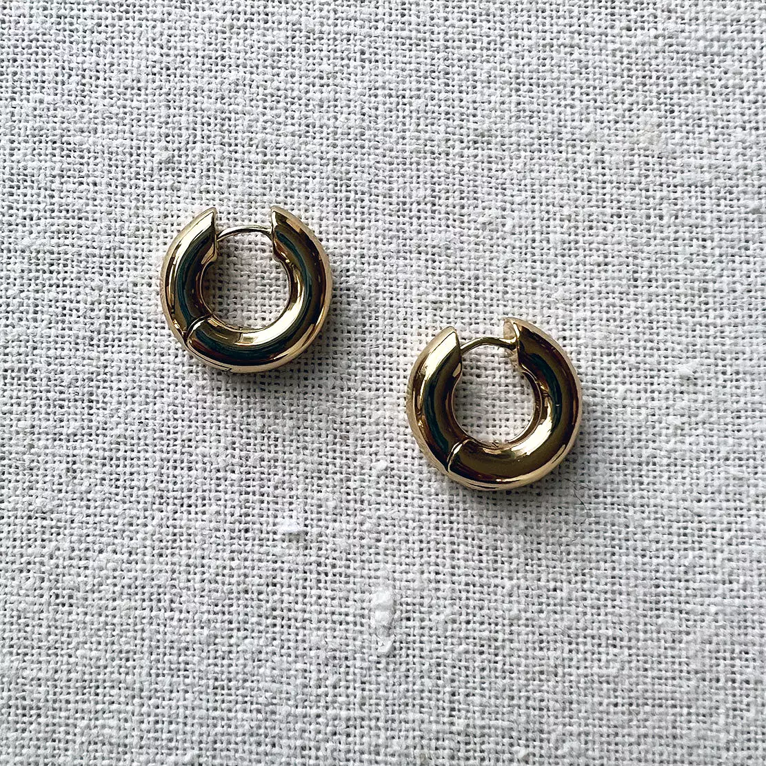 The Big O Hoops Earring, Gold